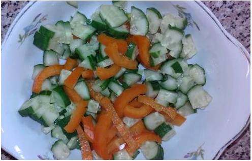 Греческий салат со свеклой