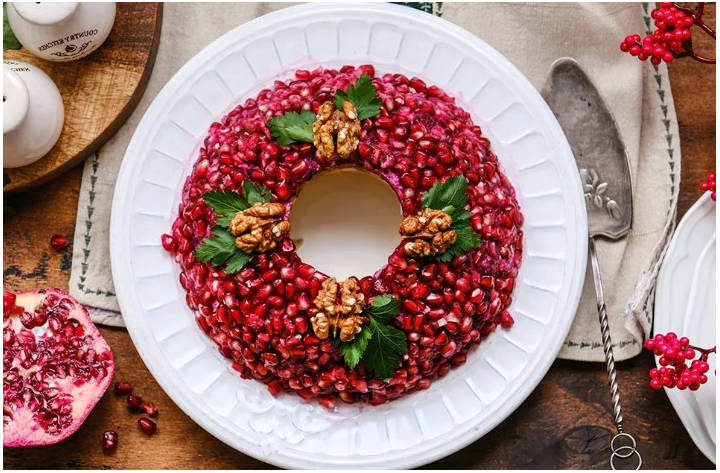 Салат «Гранатовый браслет» с языком
