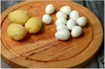Салат «Гнездо глухаря» с копченой курицей