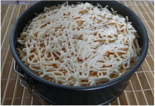 Салат «Грибная поляна» с копченой курицей