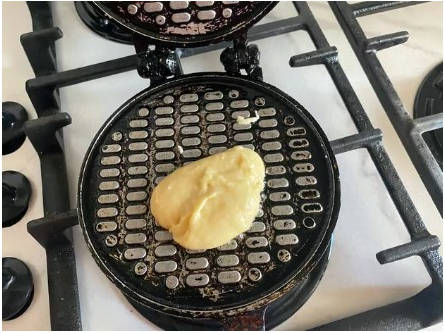 Вафли на маргарине в вафельнице