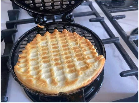 Вафли на маргарине в вафельнице