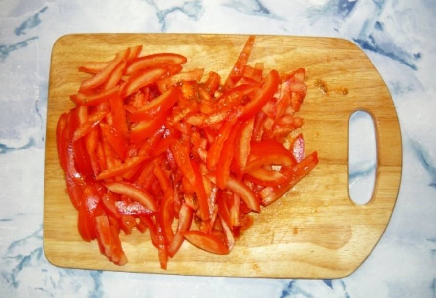 Китайский салат с говядиной и арахисом