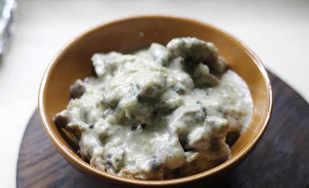 Куриные желудки в сливках