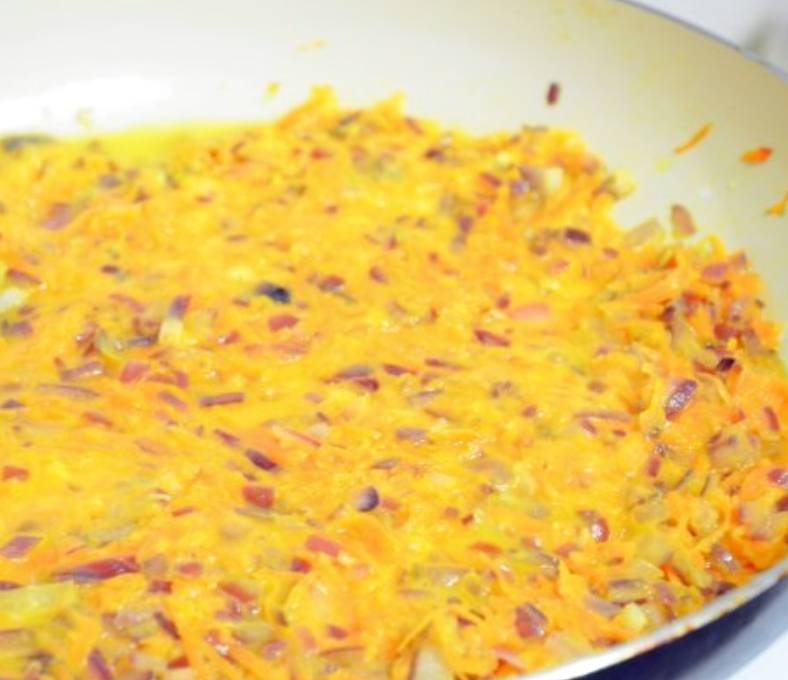 Куриные желудки в сливочном соусе