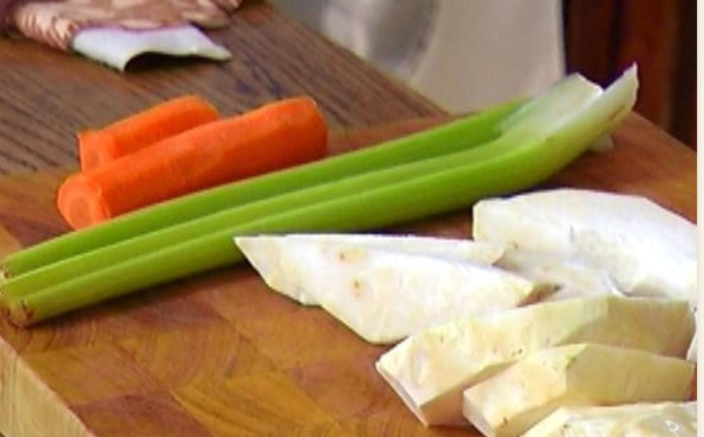 Куриные желудки с гречкой