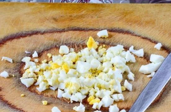 Крабовый салат с кукурузой и свежим огурцом без риса