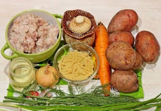 Суп с фрикадельками, лапшой и картошкой