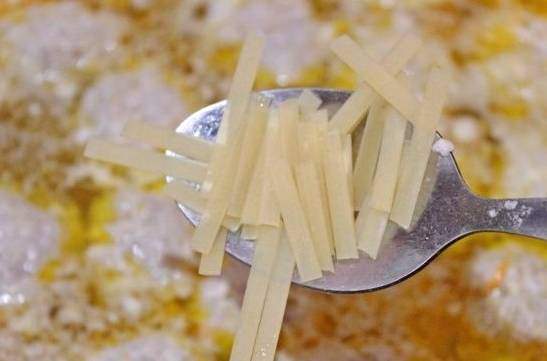 Суп с фрикадельками, лапшой и картошкой