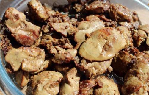 Грузинский салат с куриной печенью