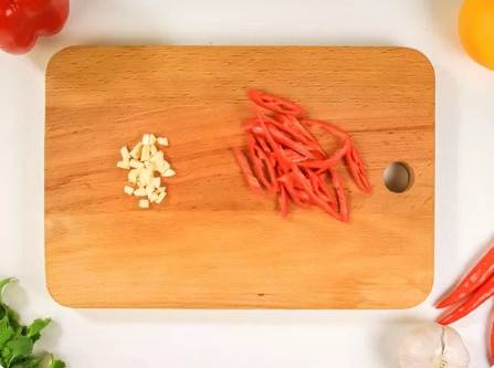 Грузинский салат с кинзой