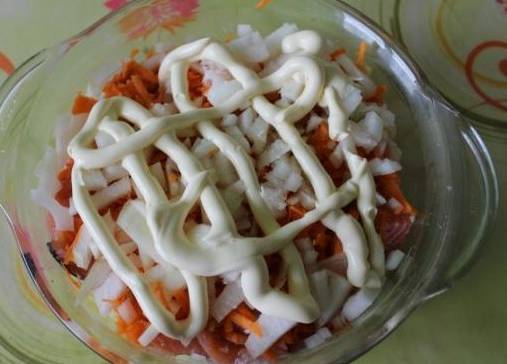 Форель с картошкой и овощами в духовке