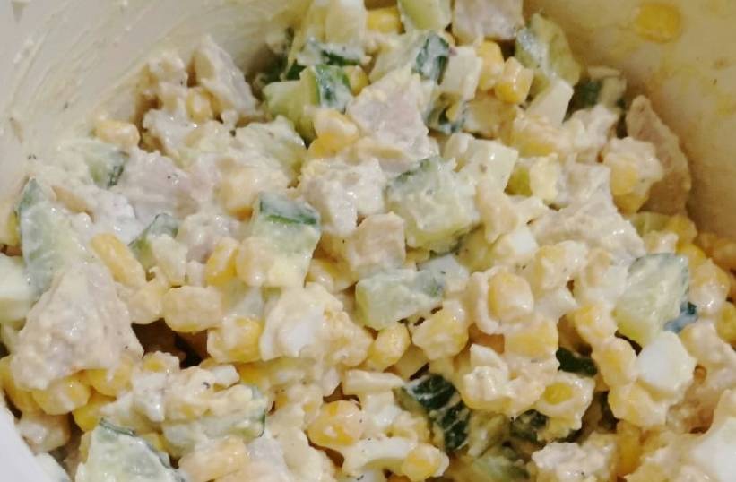 Диетический салат с куриной грудкой для похудения