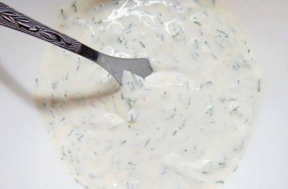 Форель на луковой подушке в духовке