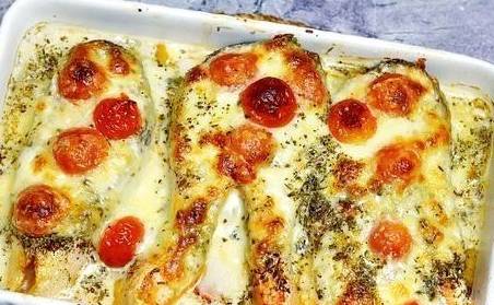 Форель с помидорами и сыром в духовке