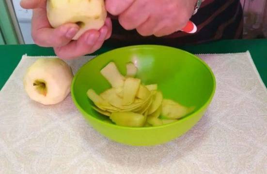 Шарлотка в аэрогриле
