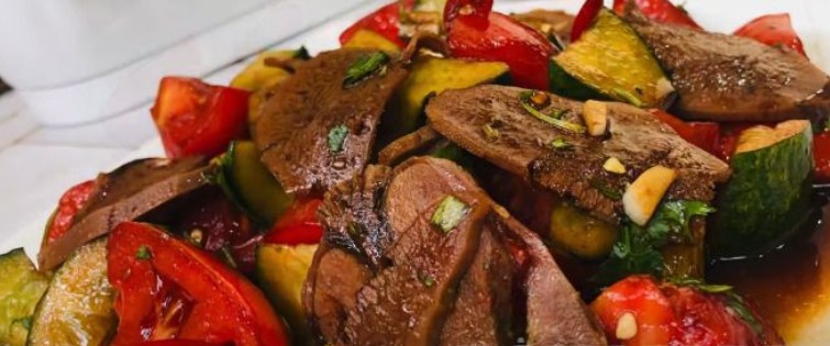 Китайский салат с языком и свежим огурцом