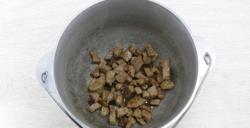 Суп из говядины с лапшой и картошкой