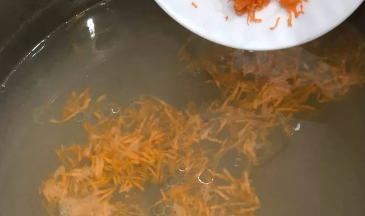 Суп с говядиной, картошкой и лапшой