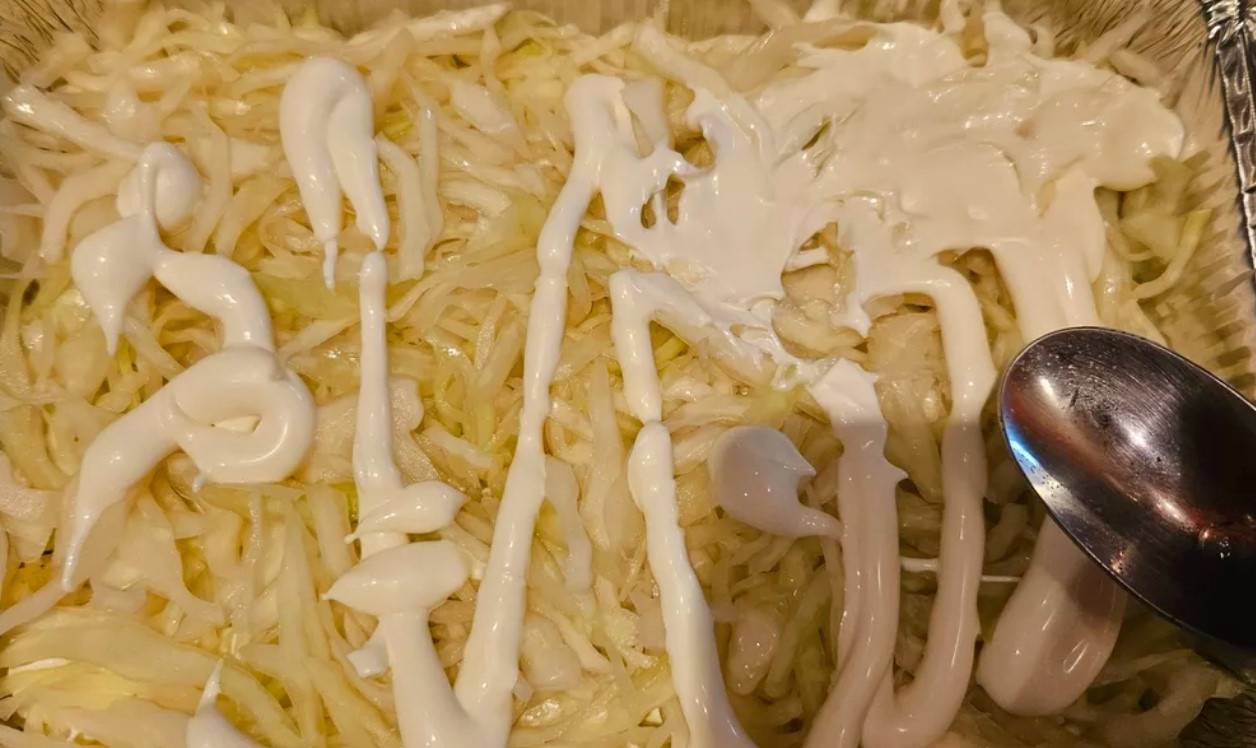 Овощной салат со свеклой с майонезом слоями