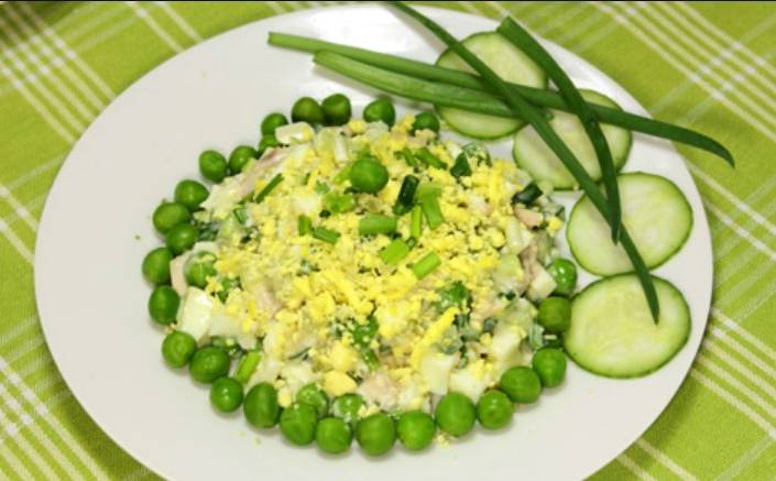 ПП салат с зеленым горошком