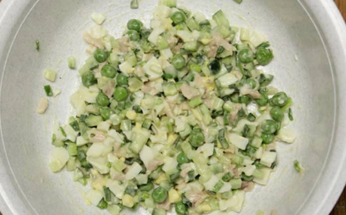 ПП салат с зеленым горошком