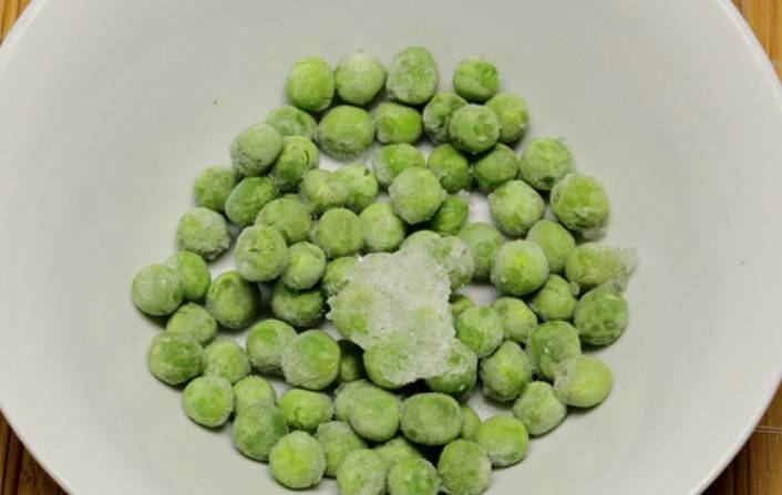 ПП салат с зеленым горошком