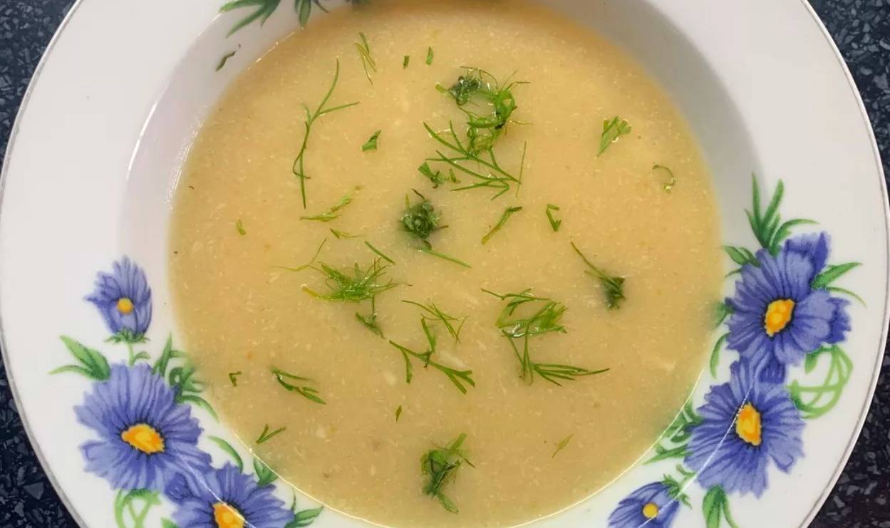 Куриный суп с цветной капустой и картошкой