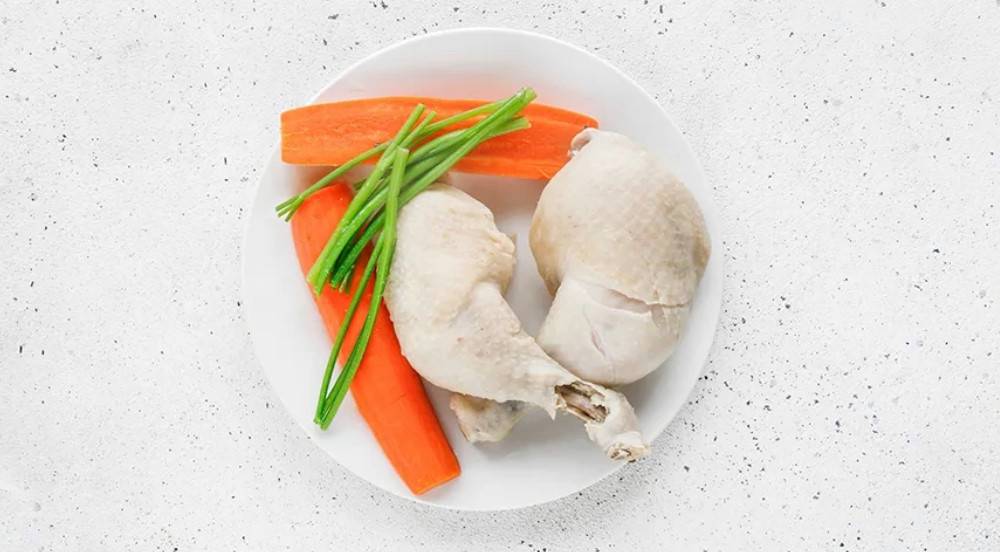 Грибной суп из шампиньонов с курицей и картошкой