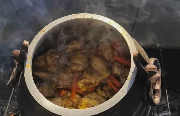 Плов из курицы в афганском казане