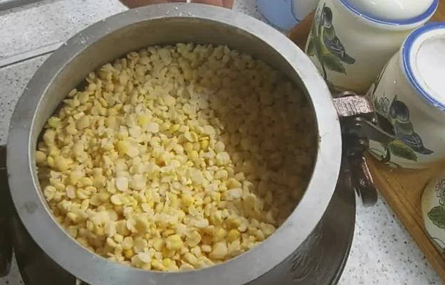 Гороховая каша в афганском казане
