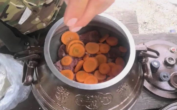 Шурпа из говядины в афганском казане