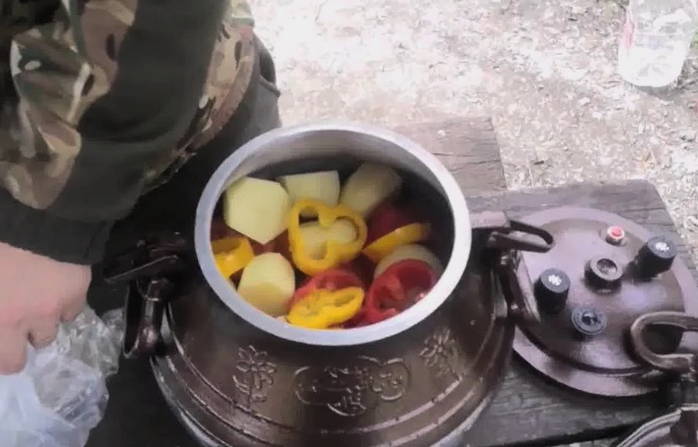 Шурпа из говядины в афганском казане