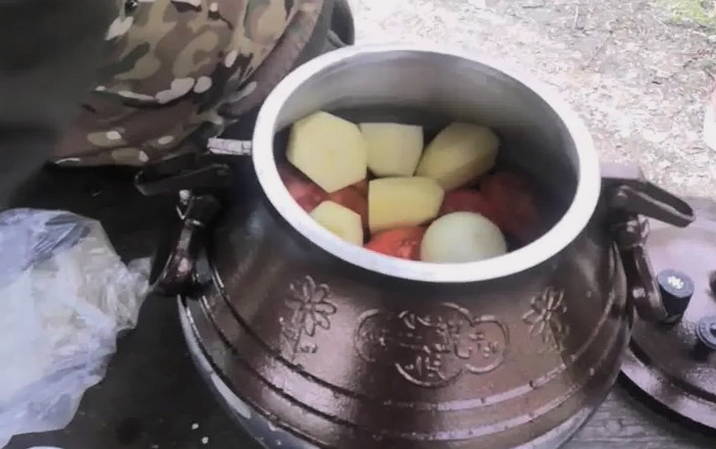 Шурпа из говядины в афганском казане