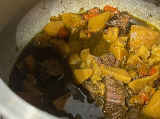 Говядина с картошкой в афганском казане