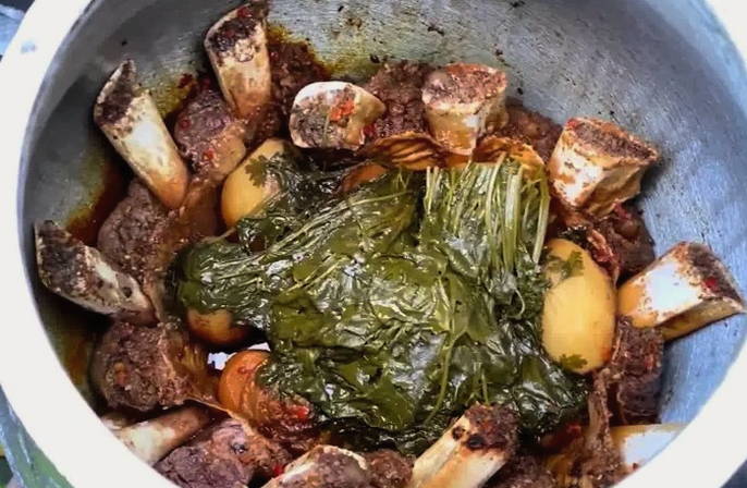 Говяжьи ребра в афганском казане