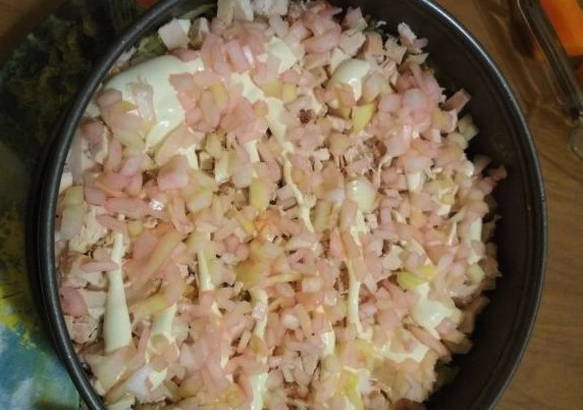 Салат «Курица под шубой» со свеклой