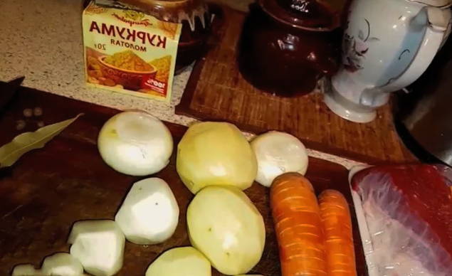 Гороховый суп в афганском казане