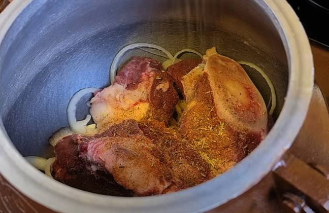 Мясо в афганском казане