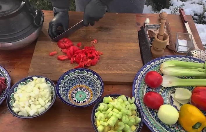Лагман в афганском казане