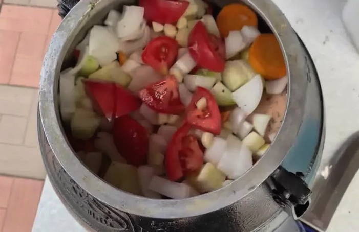Рулька в афганском казане