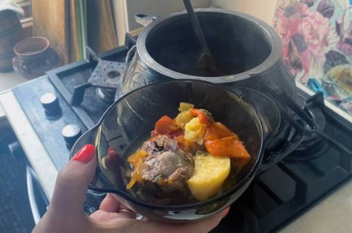 Шурпа в афганском казане