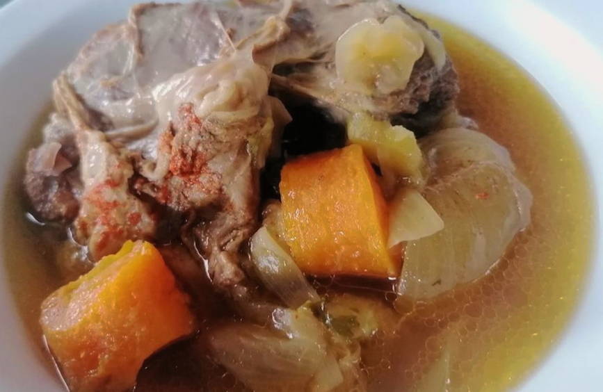 Баранина с овощами в афганском казане