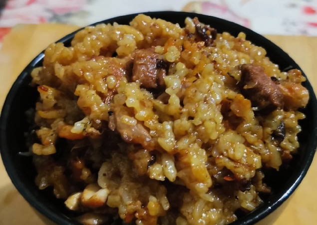Плов из курицы в афганском казане на плите