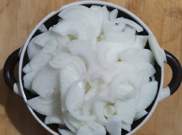 Плов из курицы в афганском казане на плите
