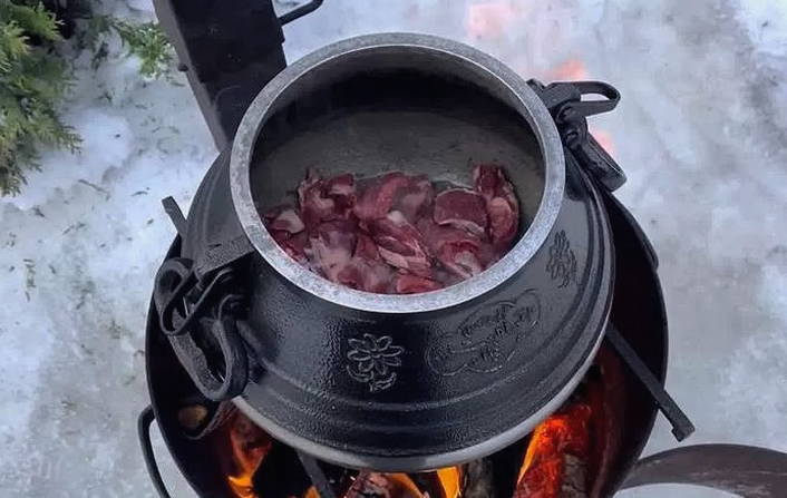 Плов в афганском казане на костре