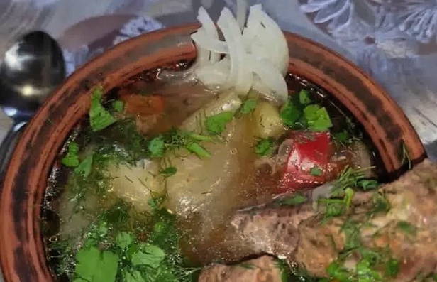 Шурпа из баранины в афганском казане