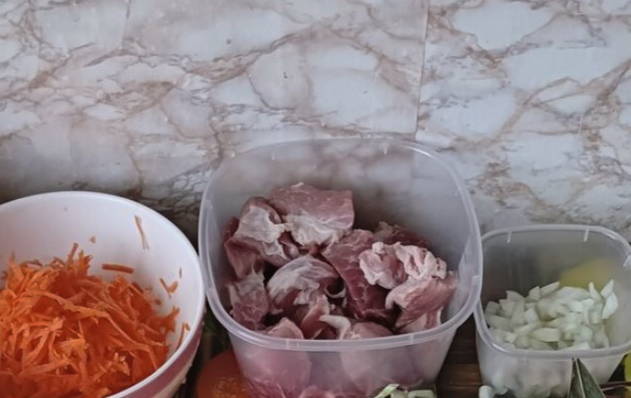 Щи в афганском казане из свежей капусты