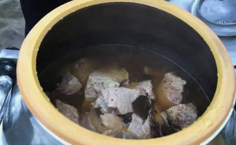 Тушенка из свинины в афганском казане