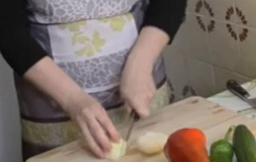 Овощной салат с фасолью консервированной
